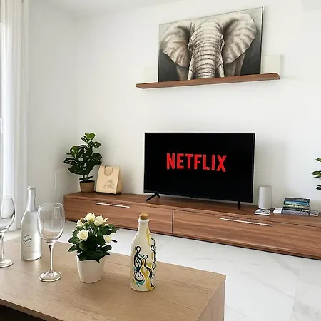 فيلة Modern Townhouse With Pool Access