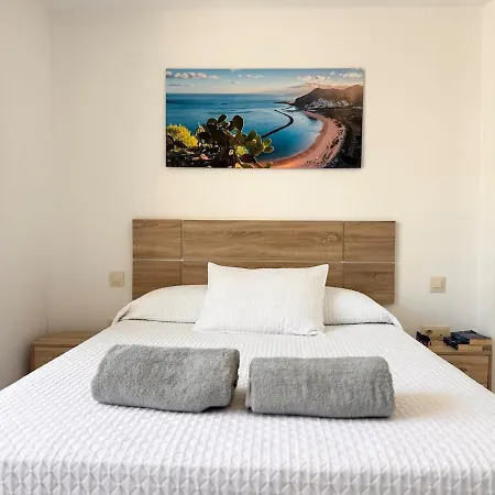 Modern Townhouse With Pool Access Costa Adeje (Tenerife)