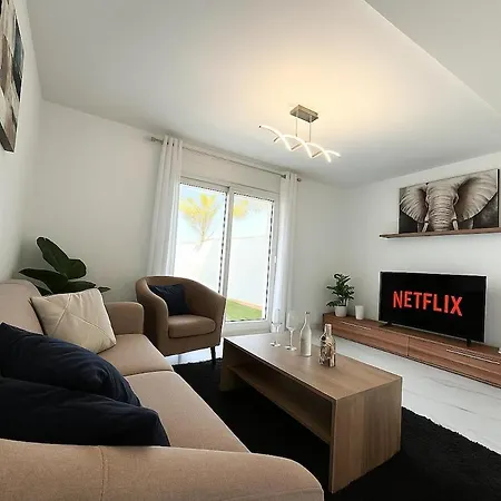 Modern Townhouse With Pool Access Costa Adeje (Tenerife)