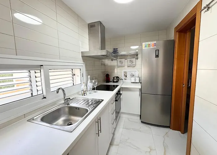 Modern Townhouse With Pool Access فيلة *